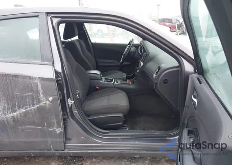 2017 Dodge Charger Sxt Rwd z USA, uszkodzony, nr VIN 2C3CDXHG9HH583417